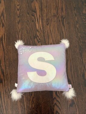 Justice Iridescent Purple Puff Letter S Pillow with White Fur Corners